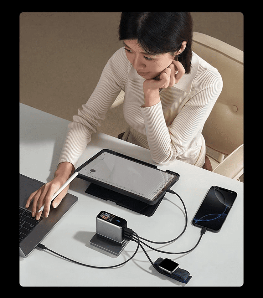 Củ sạc nhanh GaN CUKTECH AD1204U 120W 4 cổng 17 Sạc cùng lúc 4 thiết bị tiện lợi và an toàn